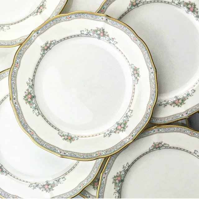 Mikasa Bridal Bouquet Luncheon Plates